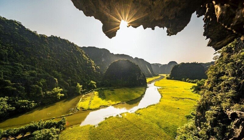 tuyet-tinh-coc-ninh-binh-o-dau-co-gi-hay